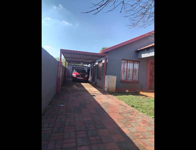 3 BEDROOM HOUSE FOR SALE IN SOSHANGUVE B